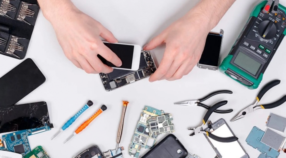 Beneficios de reparar tus dispositivos tecnol&oacute;gicos con piezas originales